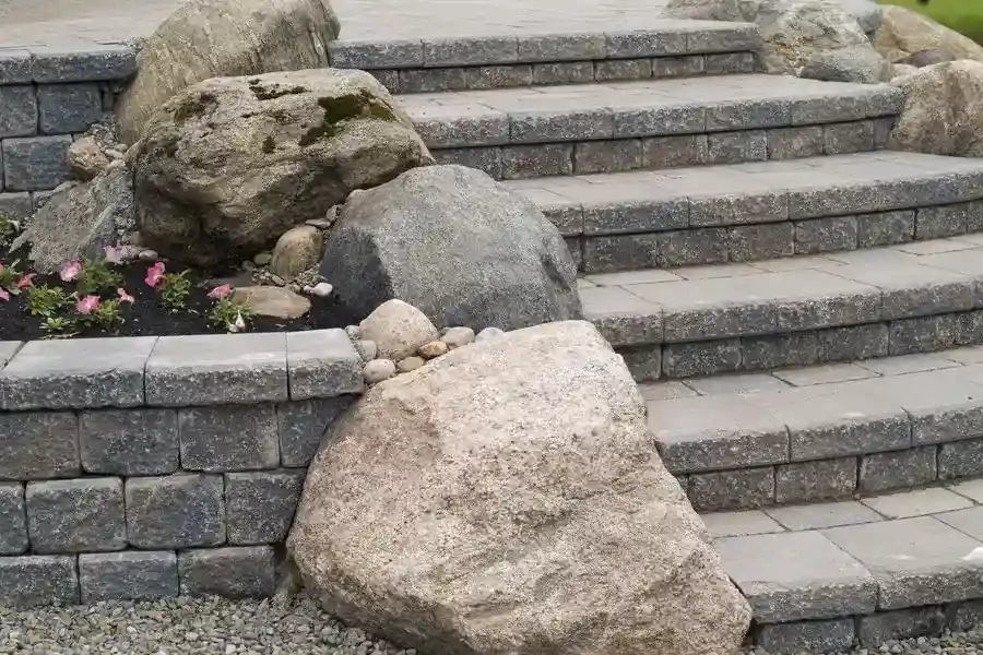 Choosing The Right Materials For Retaining Wall Installation Chattanooga, TN Choosing The Right Materials For Retaining Wall Installation Chattanooga, TN
