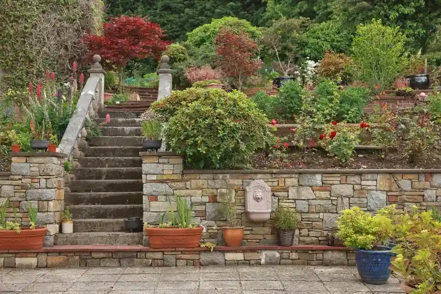 Choosing The Right Materials For Retaining Wall Installation in Chattanooga, TN Choosing The Right Materials For Retaining Wall Installation in Chattanooga, TN